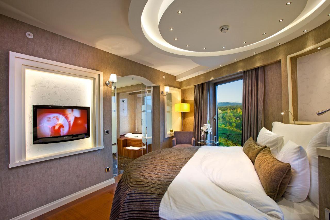 Limak Eurasia Luxury Hotel Estambul Exterior foto