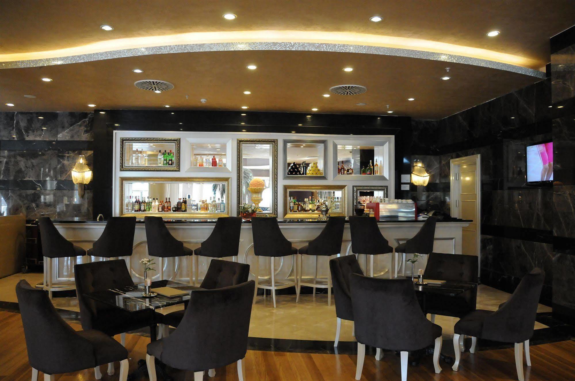 Limak Eurasia Luxury Hotel Estambul Exterior foto